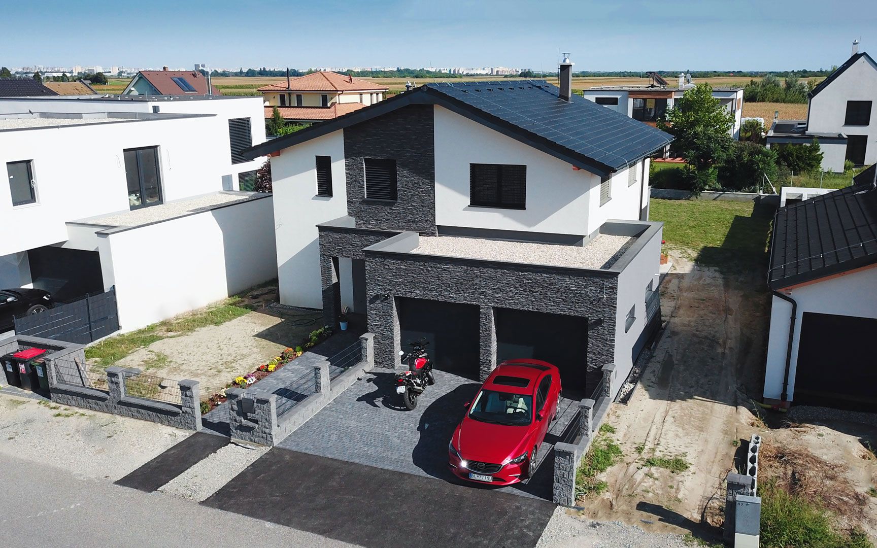 Modernes Architektenhaus in Berg